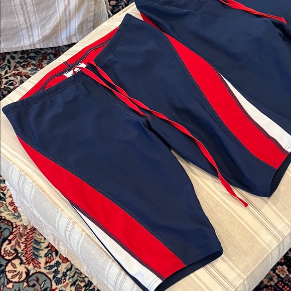 1 Speedo size 26 Navy and Red Swim Jammer great condition - Picture 2 of 6